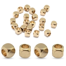 Намистини-роздільники, Латунь, Куб, без Покриття, 4х4мм, Отвір 2.5мм, (13WB17404)