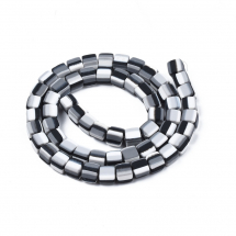 Намистини з Полімерної Глини, Ручна Робота, Кубики, Колір: Сірий, Розмір: 6-7х6-7-7х6-7мм, Отвір 1.4мм, близько 58шт/37см/нитка, (13WB30071)