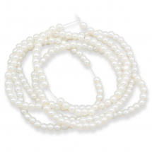 Koraliki Perłowe Szklane Okrągłe, Odporny Kolor, Kość Słoniowa, 4-5mm, Otwór 1mm, około 180szt/70cm/nić (13WB31516)