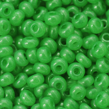 Koraliki 17156 Czeski Preciosa 10/0, Nieprzezroczysty Tęczowy OL, Zielony, Okrągły, 50g (3WB1971)