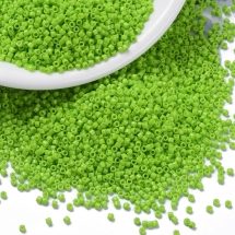 Бісер MIYUKI Delica DB2121 11/0, Duracoat Dyed Opaque Kiw, 400шт/2г, (13WB32395)