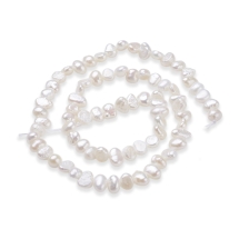 Koraliki Naturalne Perły Słodkowodne, Keshi, Kwiatowy biały, 5-7x4-5x3-4mm, 75szt/35cm/sznur (13WB32705)