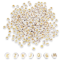 Koraliki Akrylowe Alfabet do Bransoletek, Płaskie Okrągłe, Białe, Złote Litery, 7x4mm, 500g~3500szt (13WB33380)