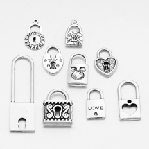 Zawieszka Stop Metalowy 18-49.5x10x17x1-5mm Otwór 1-29x2-9mm Kolor: Antyczne Srebro około 35szt/100g (14WB8701)