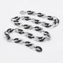 Łańcuszek Akrylowy Ręcznie Robiony 29x21x6mm Kolor: Czarny Długość łańcuszka: 1m (13WB23671)