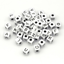 Koraliki Akrylowe Litery Alfabet Mix 10x10x10mm 55szt/50g (13WB24787)