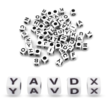 Koraliki Akrylowe Mix Litery, Kostki, Biały, 7x7x7mm, 50g~200szt (13WB24788)