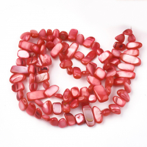 Koraliki Masa Perłowa, Barwione, Wiśniowe, 6-25x4-14x3-7mm, Otwór 1mm, około 96-100szt/80cm/sznur (13WB21539)