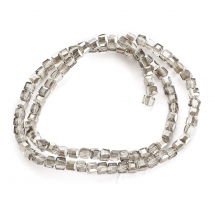 Koraliki Szklane, Kryształ, Kostka, Kolor: Jasnoszary, 2x2x2mm, około 88szt/18cm/nic (13WB17630)