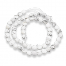 Намистини Натуральний Говліт, Грановані, Круглі-плоскі, 6~7x4~4.5мм, Отвір 1мм, близько 61~64шт/38см/нитка, (13WB22624)