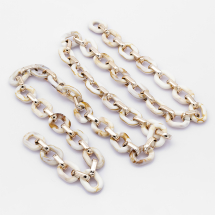 Łańcuszek Akrylowy, Imitacja Kamienia, Ręcznie Robiony, Kolor: Biały, 23.5x17.5x4.5mm, Długość łańcuszka: 1m (13WB23695)